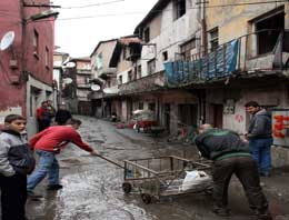 Zonguldak'ta vatandaş yol istiyor!